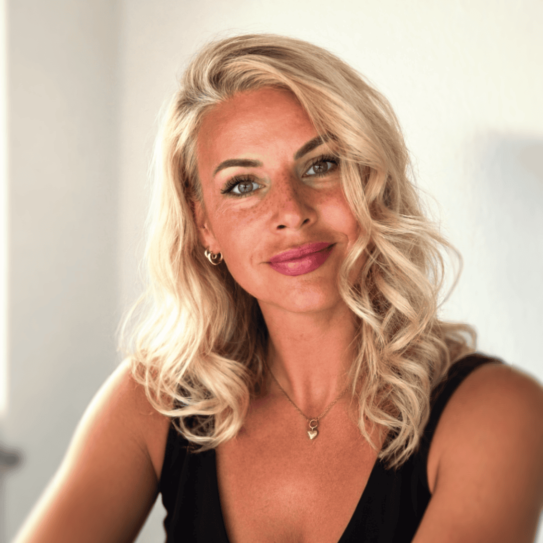 Kathrin – weibliche Ansprechpartnerin im Schadenfall